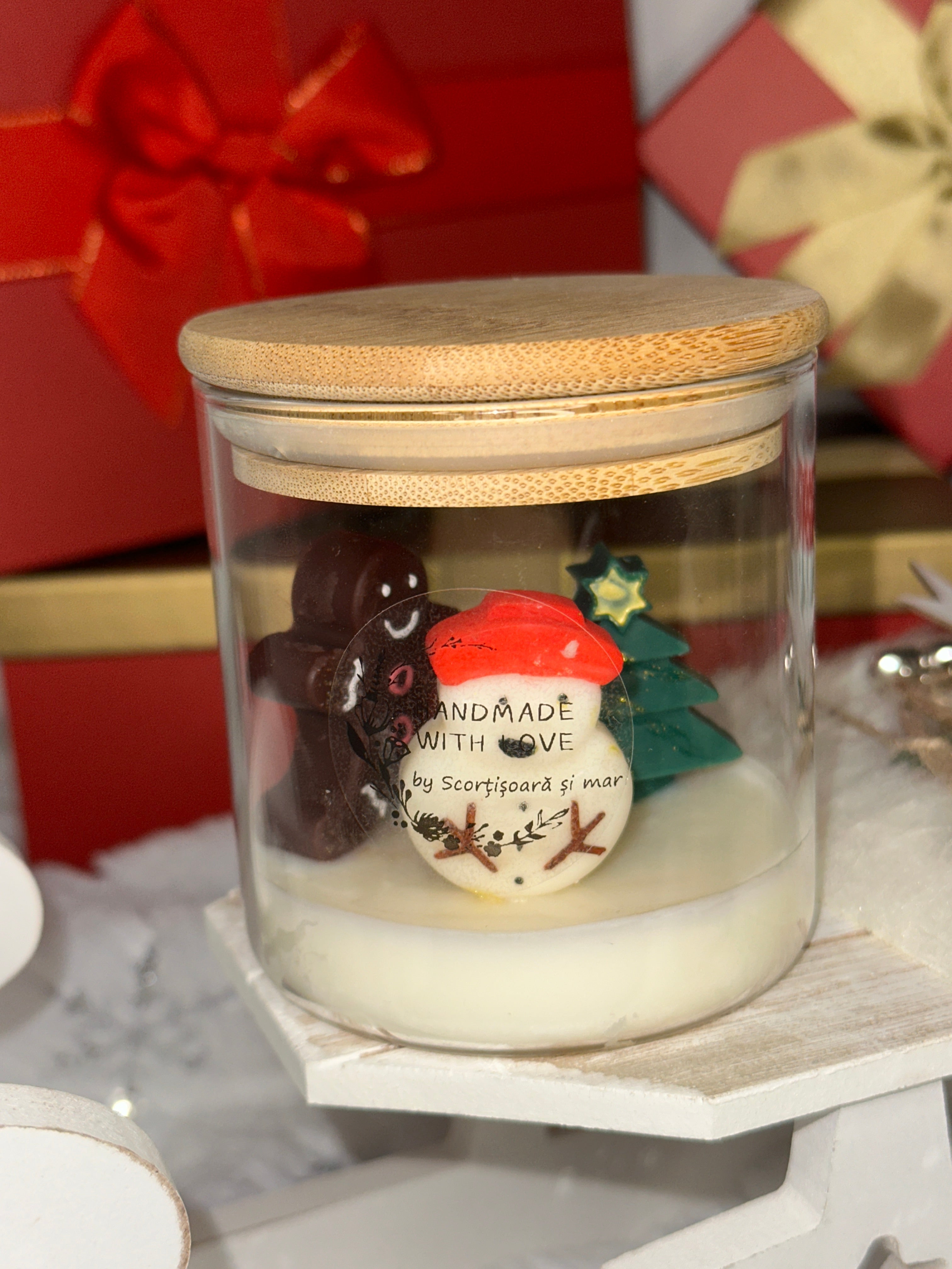 Lumânare artizanală cu tematică de Crăciun