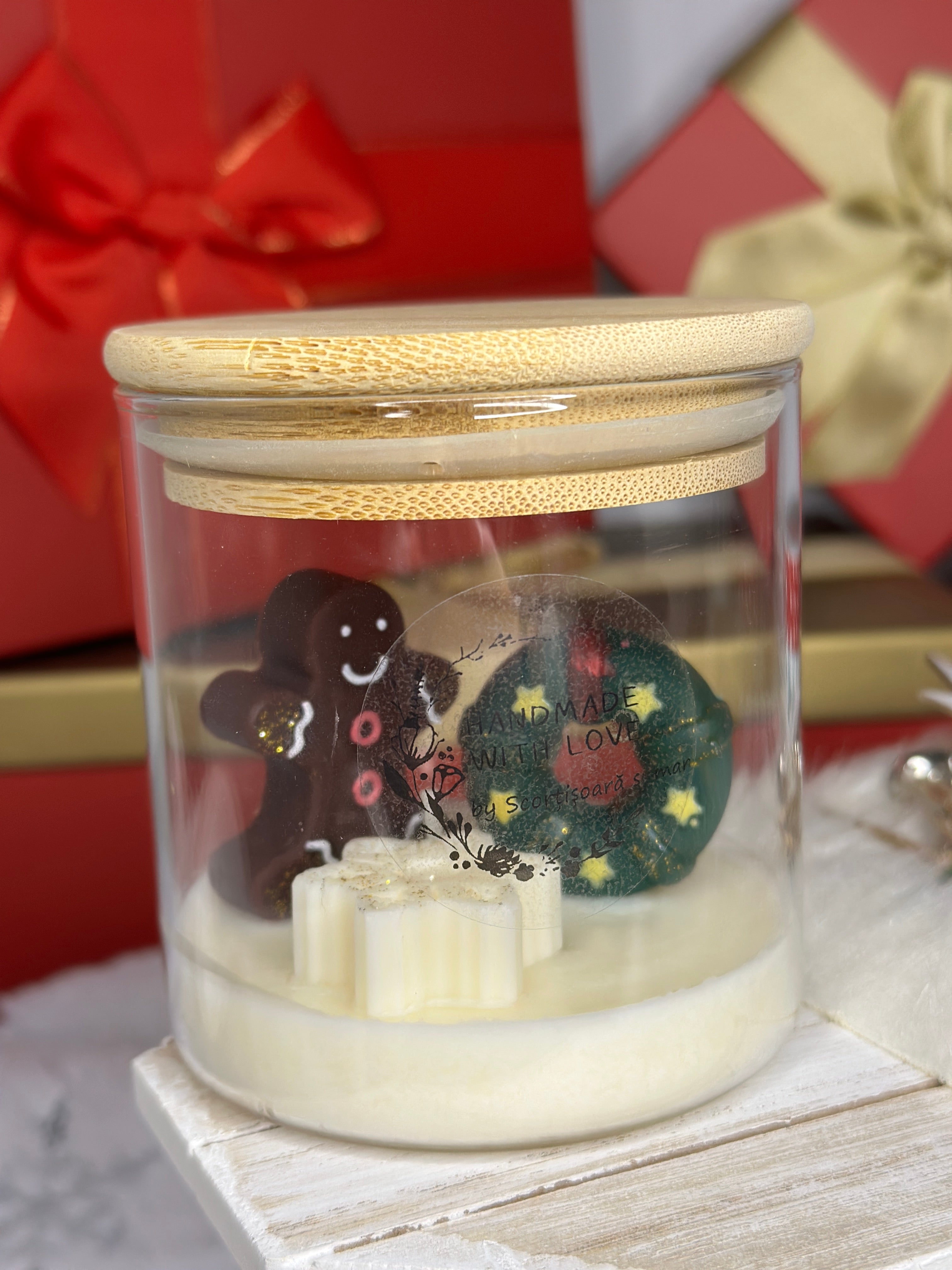 Lumânare artizanală cu tematică de Crăciun